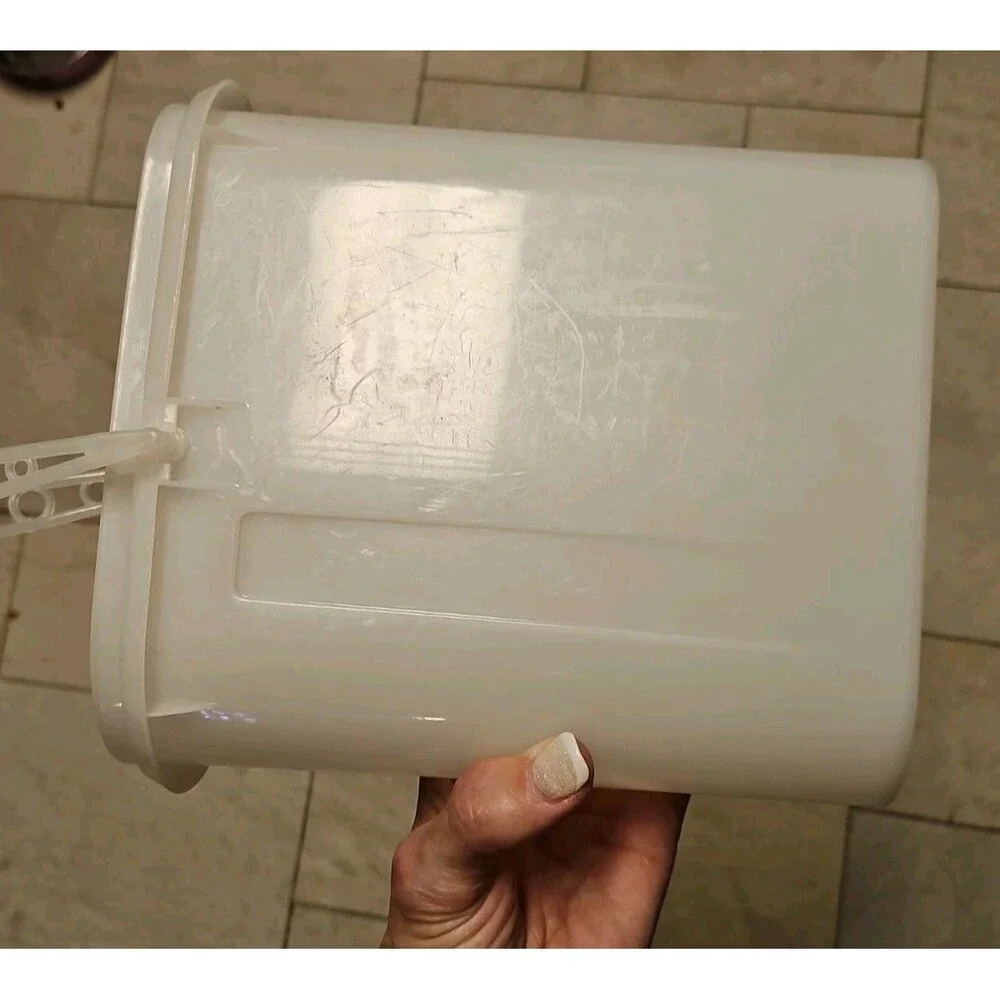 Vintage Tupperware Sheer #587 Pour And Store With Handle No Lid Replacement